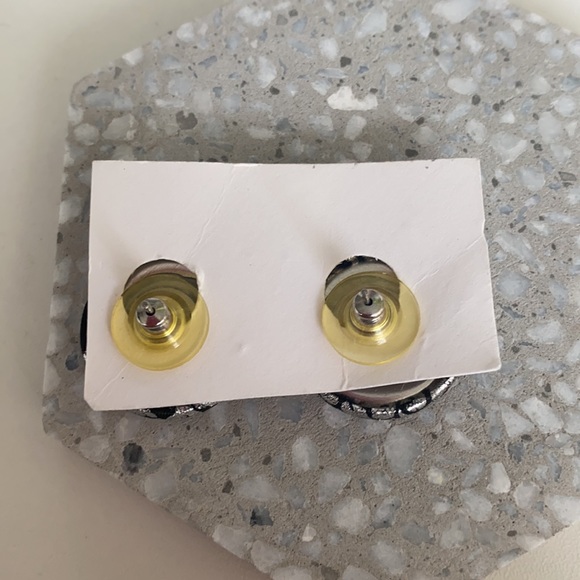 VINTAGE earrings - Picture 2 of 5